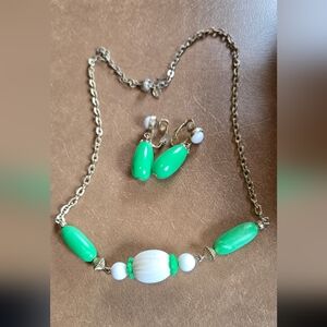 Vintage Avon Green White Jewelry Set Necklace Clip Earrings
